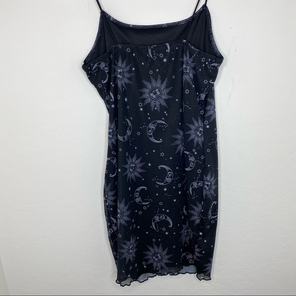 Sun & Moon Dress - Picture 3 of 8